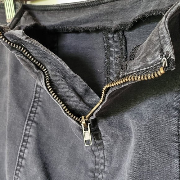 PacSun Los Angeles Black Denim Mini Skirt - Picture 3 of 5